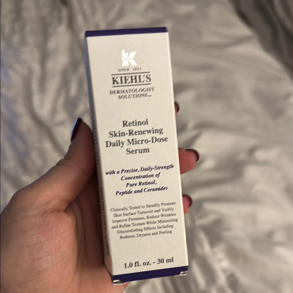 Kiehl's Retinol Skin-Renewing Serum